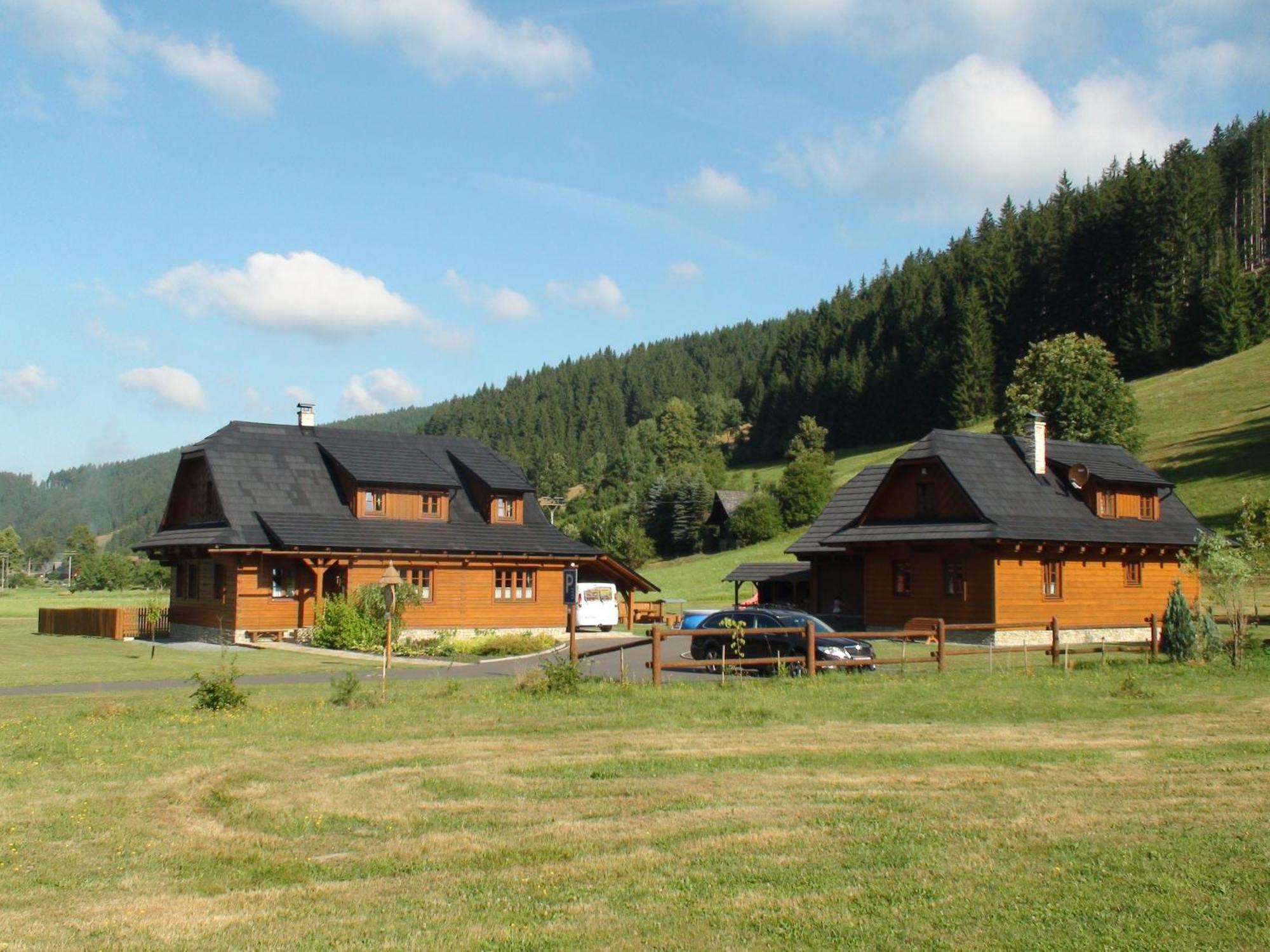 Valassky Dvur Velké Karlovice 外观 照片